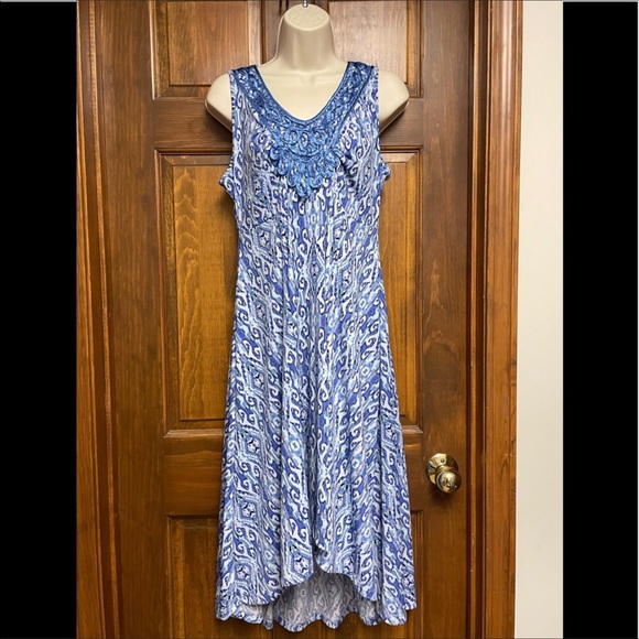 World Unity Sleeveless Front Applique Blue and White Dress - L - Picture 2 of 9